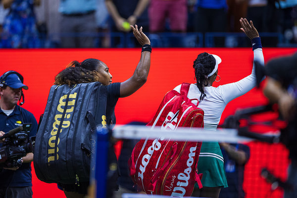 他都有着不 他都有着不