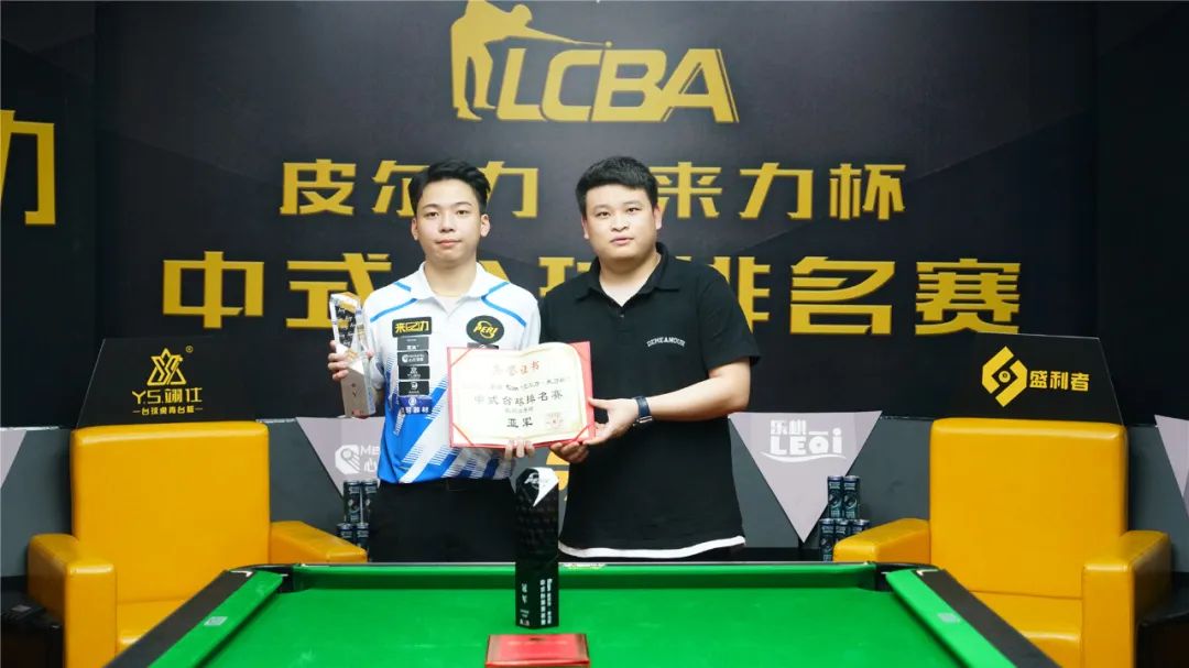 他最近与多 他最近与多